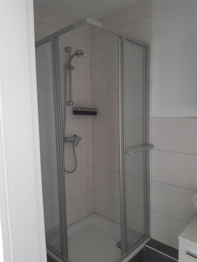 Tanja Treia Luaran gambar